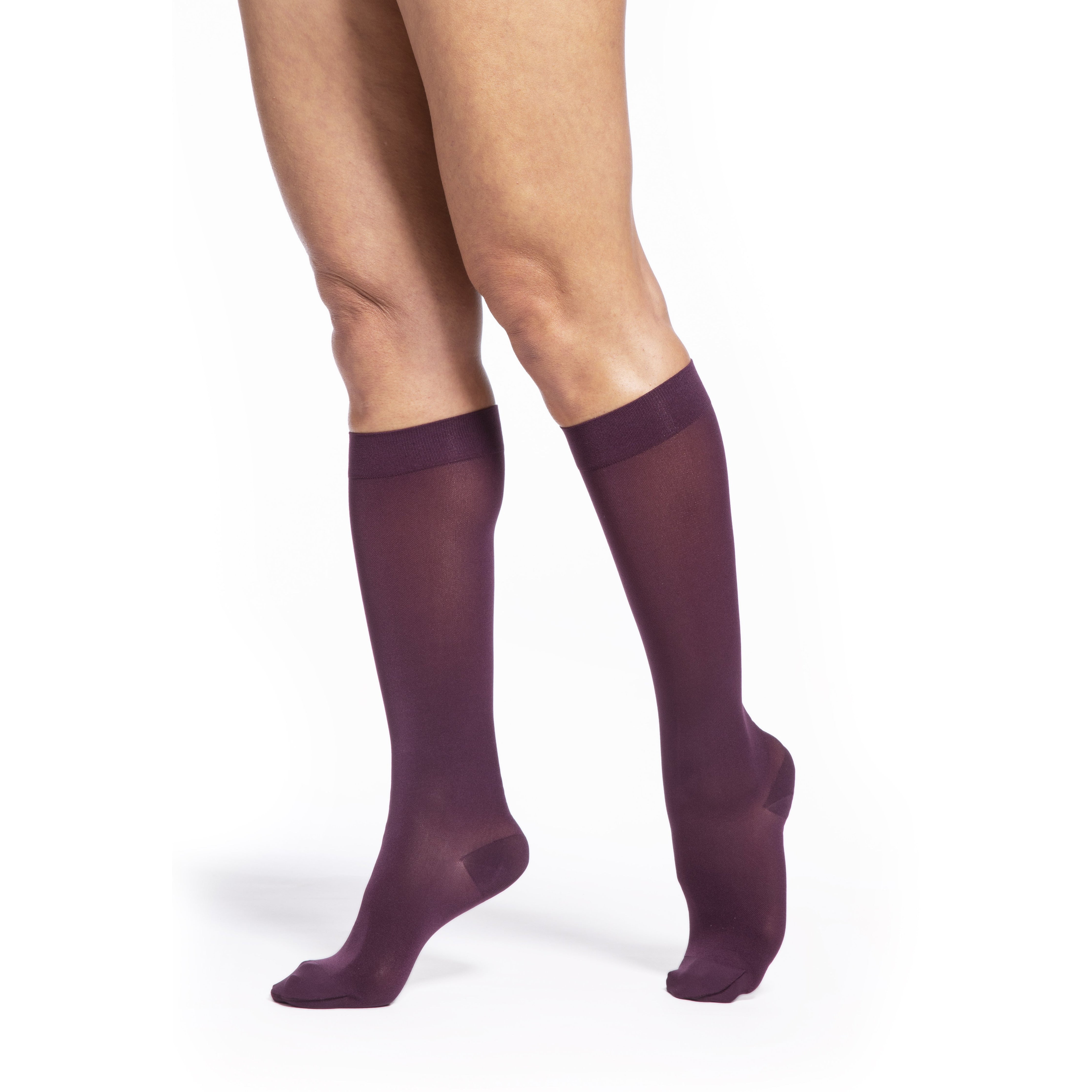 Sigvaris Soft Opaque Women's 20-30 mmHg Knee High, Mulberry